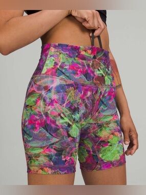 Lululemon Wunder Train High-Rise Short 6